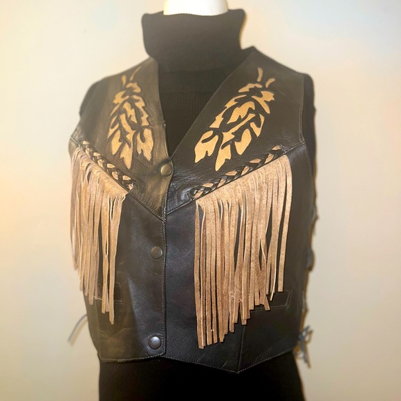 Authentic Womens LEATHER VEST! Excellent Condition! - Picture 1 of 12